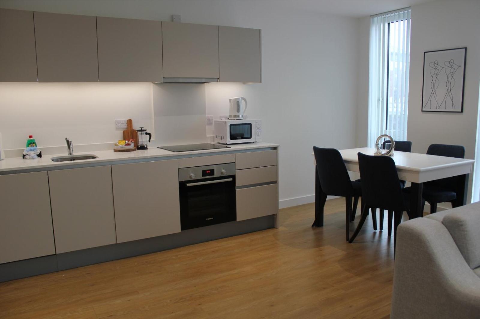 Berks Luxury Serviced Apartments , Free Parking, Free Gym And Free Wifi Bracknell Exterior foto