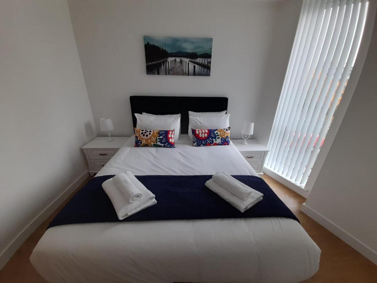 Berks Luxury Serviced Apartments , Free Parking, Free Gym And Free Wifi Bracknell Exterior foto