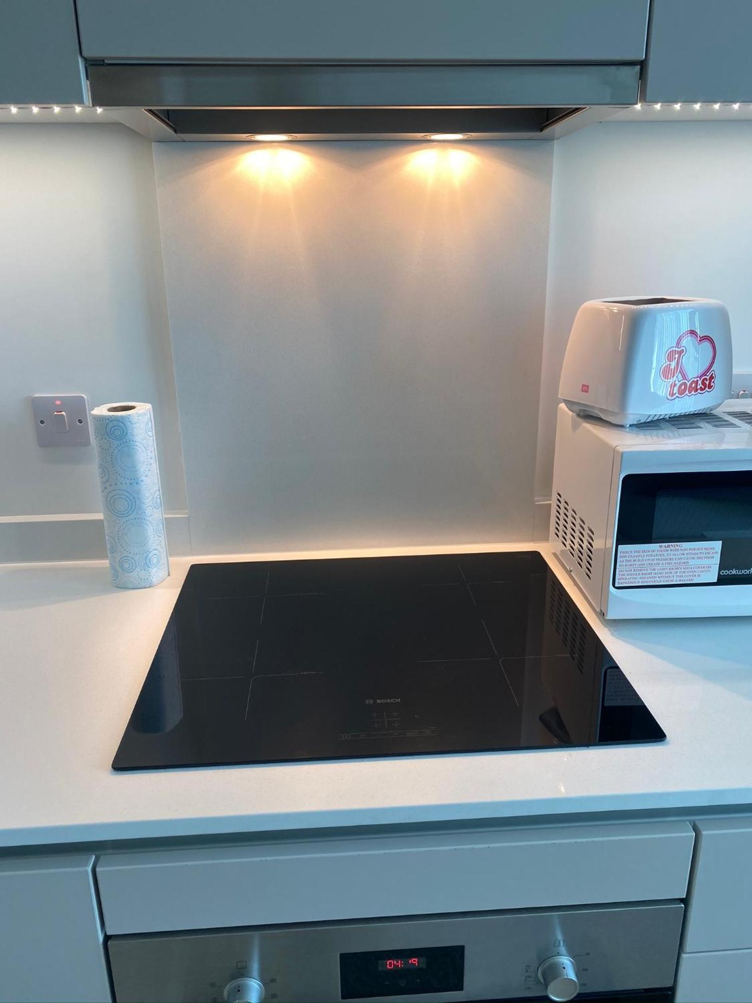 Berks Luxury Serviced Apartments , Free Parking, Free Gym And Free Wifi Bracknell Habitación foto
