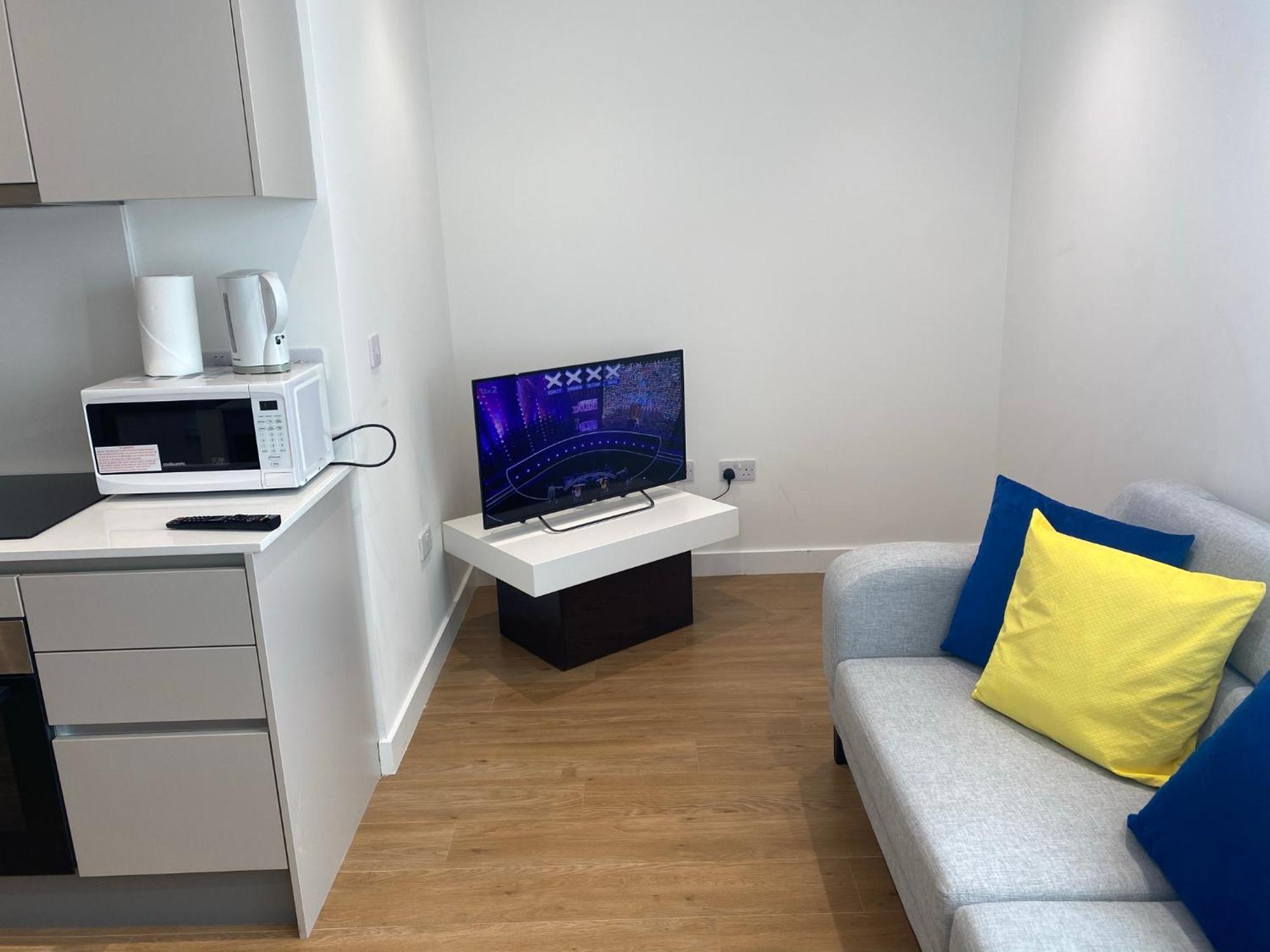 Berks Luxury Serviced Apartments , Free Parking, Free Gym And Free Wifi Bracknell Habitación foto